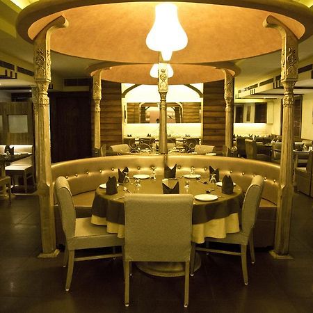 The Rajshahi Palace Hotel Indore Zewnętrze zdjęcie