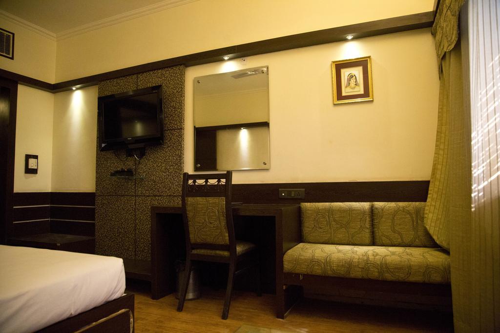 The Rajshahi Palace Hotel Indore Zewnętrze zdjęcie